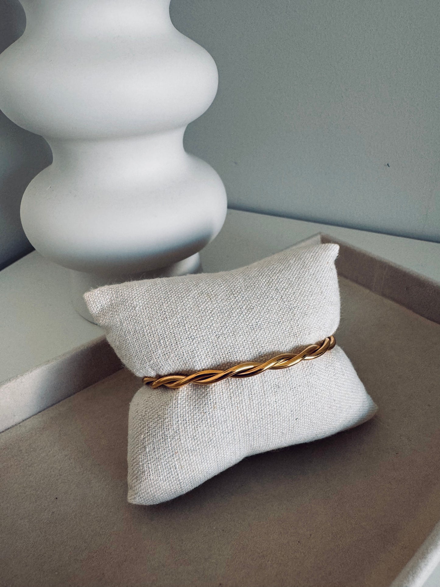 Lux Twist Bangle